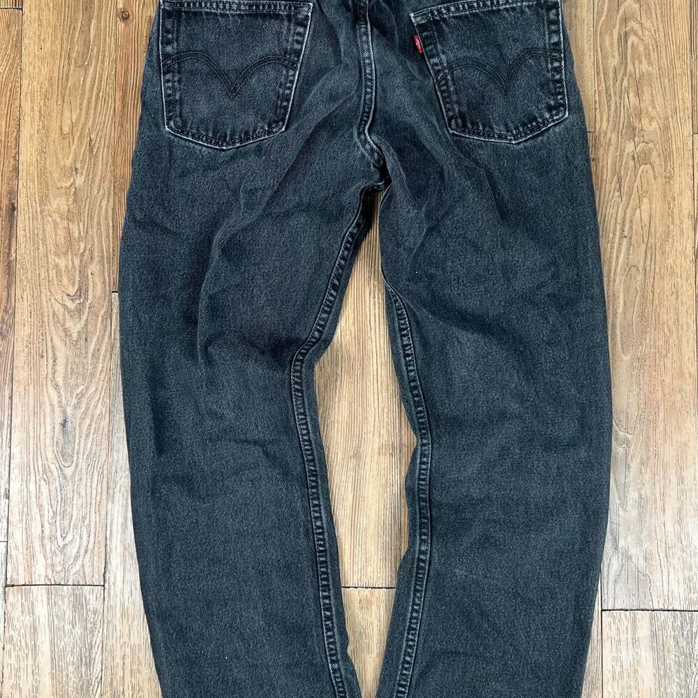 Levi's - Picture 3 of 7